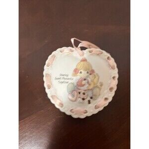 Precious Moments "Sharing Sweet Moments Together" Keepsake Holder 1995